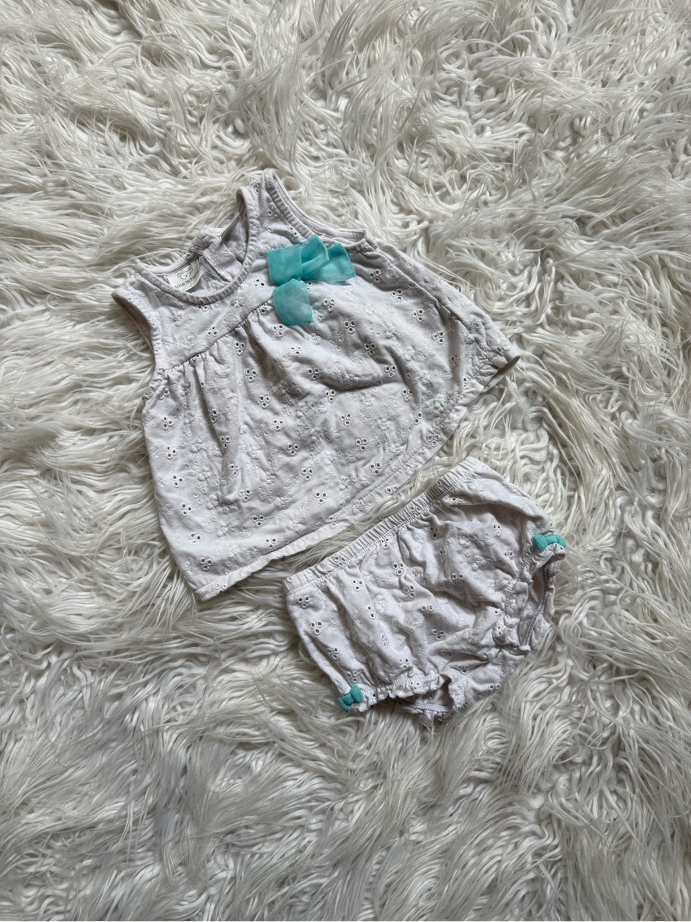 Koala Kids White Eyelet Tank & Bloomers with Aqua Bows